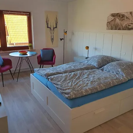 Simone's Am Ploener Lägenhet *