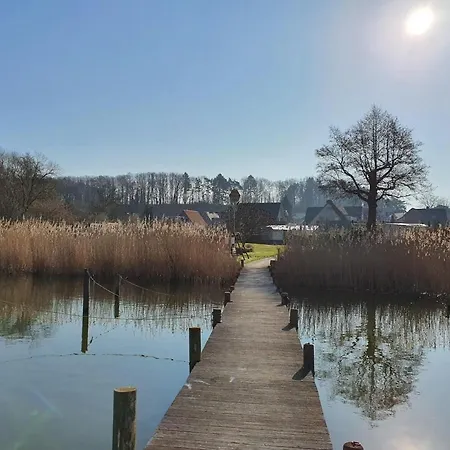 Simone's Am Ploener 아파트 *