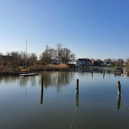 Simone's Am Ploener 아파트 *